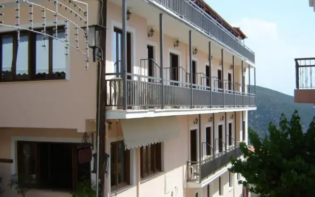 Phaethon Hotel