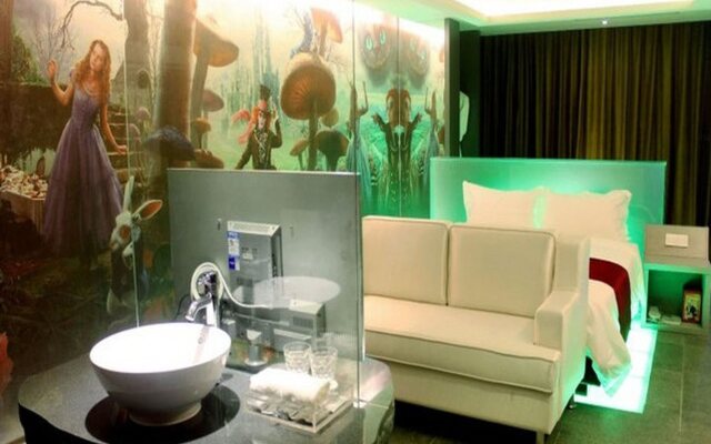Grand Nest Hotel