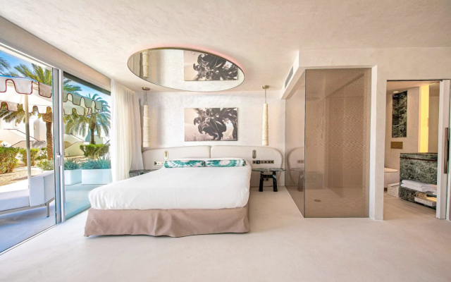 Destino Five Ibiza - 5-Star Grand Luxe Resort