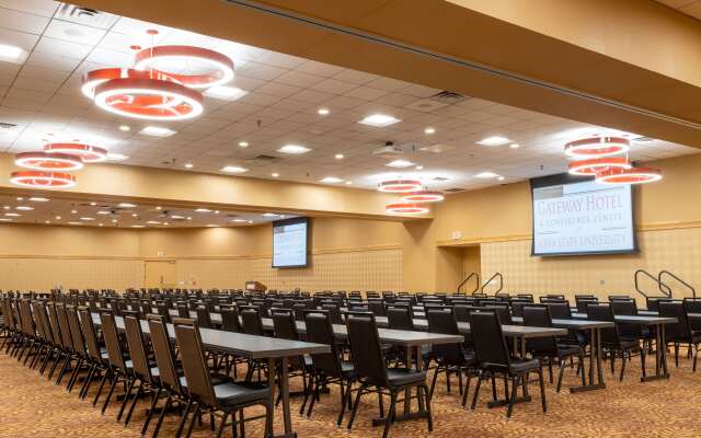 Gateway Hotel and Conference Center at Iowa State University