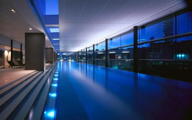 Crown Promenade Melbourne