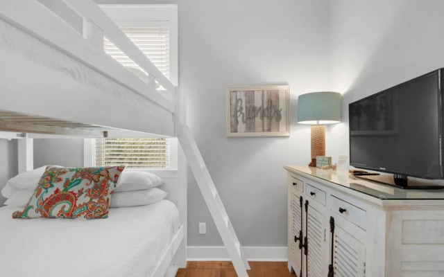 Shore Fun at Destin Pointe