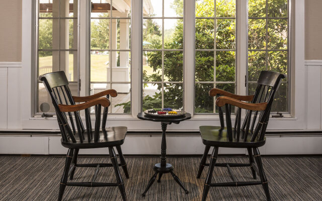 Bluebird Cady Hill Lodge