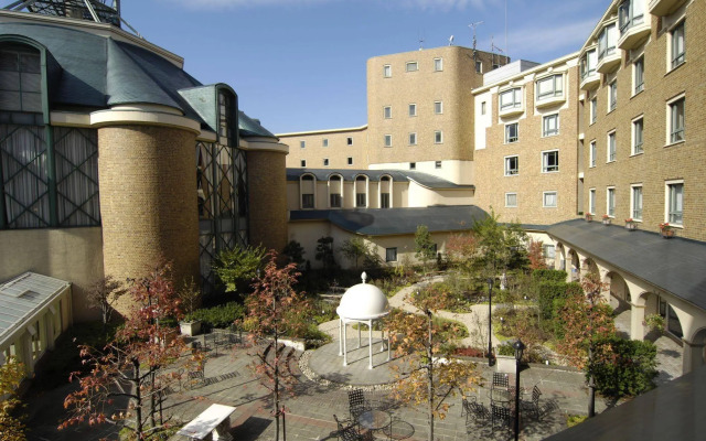 Royal Oak Hotel Spa & Gardens