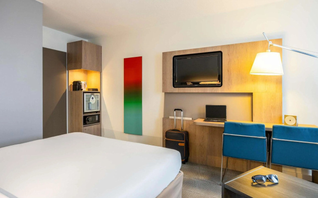 Novotel Brussels Airport - Image 4