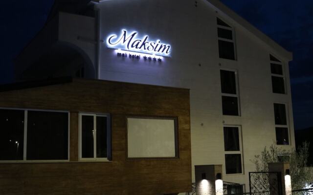 Hotel Maksim