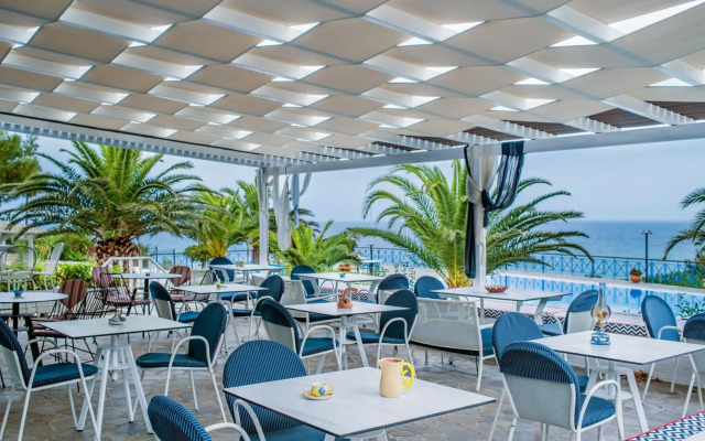 Karras' Star Hotel