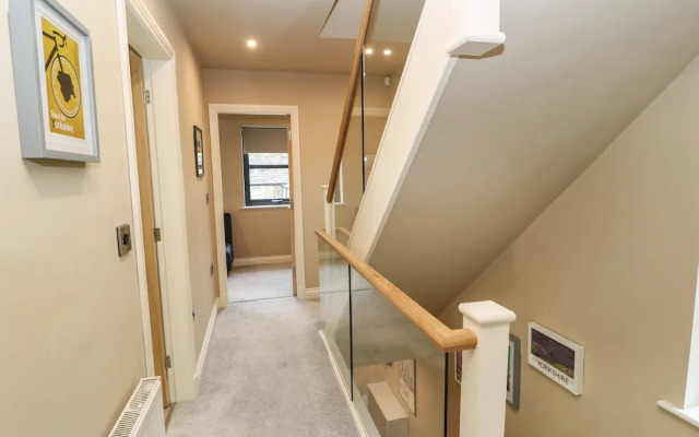 1 Stansfield Mews
