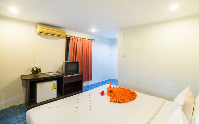 Kaw  Kwang Beach Resort