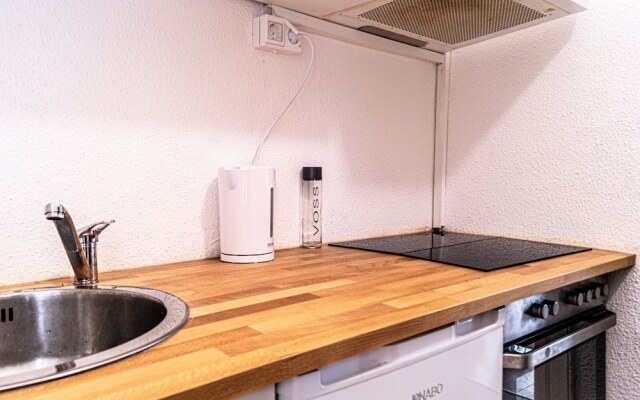 Chic Apartment Near Downtown