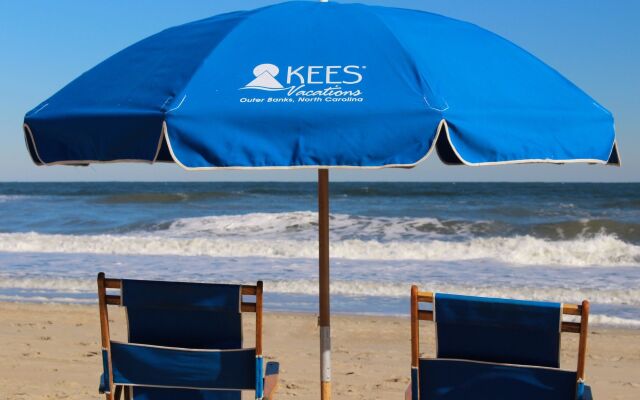 Oceanside Court by Kees Vacations
