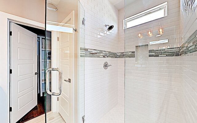 1263 Nashville - 4 Br Home