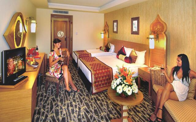 Royal Dragon Hotel – All Inclusive