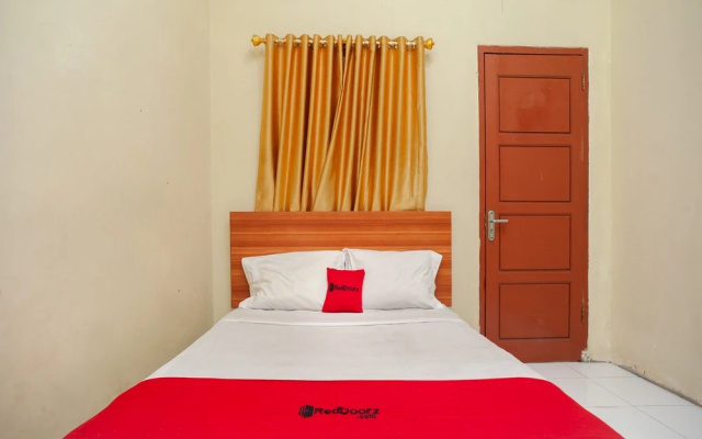 RedDoorz Near Universitas Muhammadiyah Pringsewu