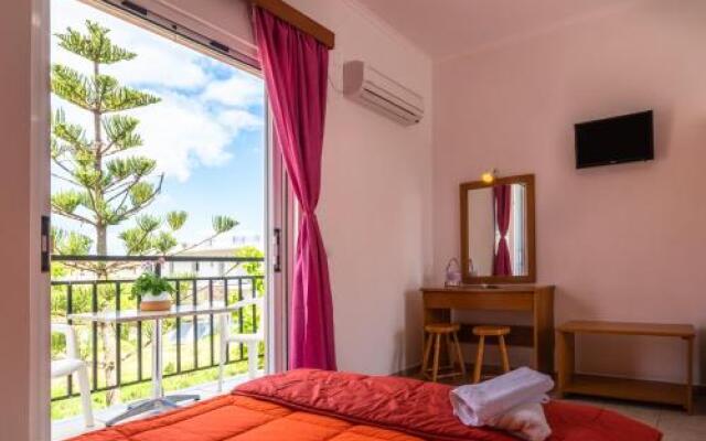 Anthi Studios & Apartments