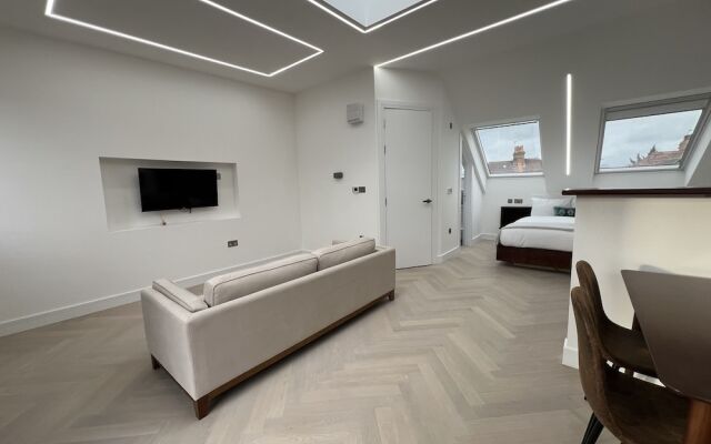 Luxurious London Studios