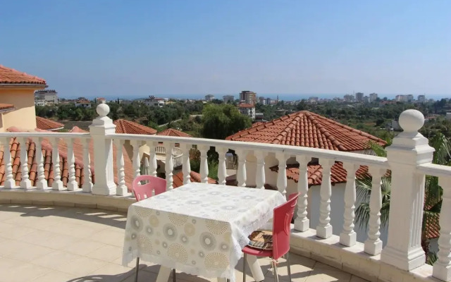 Stunning 4-bed Villa in Avsallar, Alanya