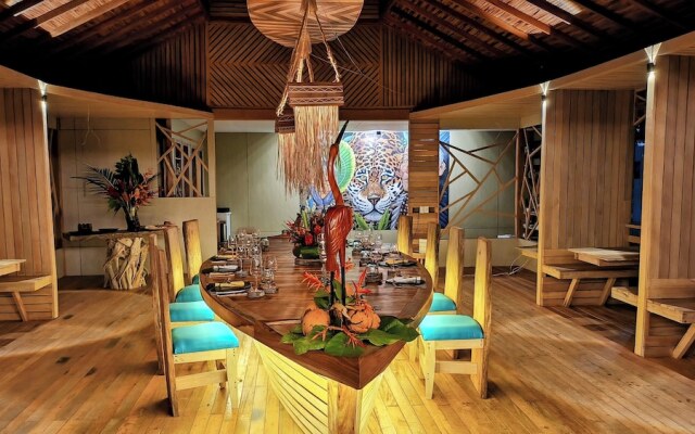 Buru Nature Hotel