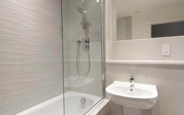 Fantastic 2 Bedroom Apartment In Manchester