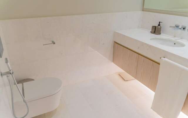 The Palm Tower, Luxurious Apartment