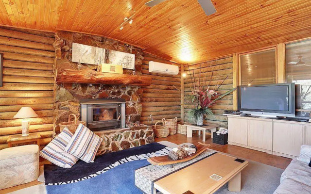 Sunway Farm Bed & Breakfast & Rosebud Cottage