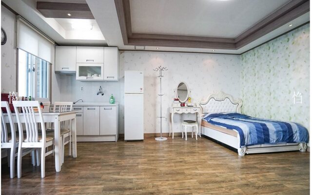 Donghae Olive Pension