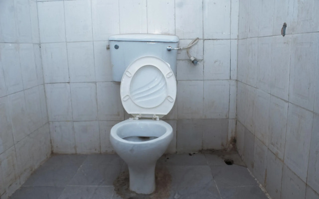 Janny Paul Hotel & Suites