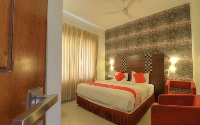 OYO 1531 Vels Grand Inn Hotel