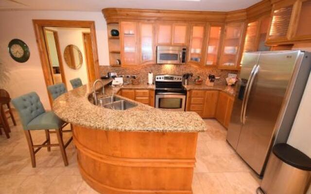 Tessoro 1002 at Las Conchas