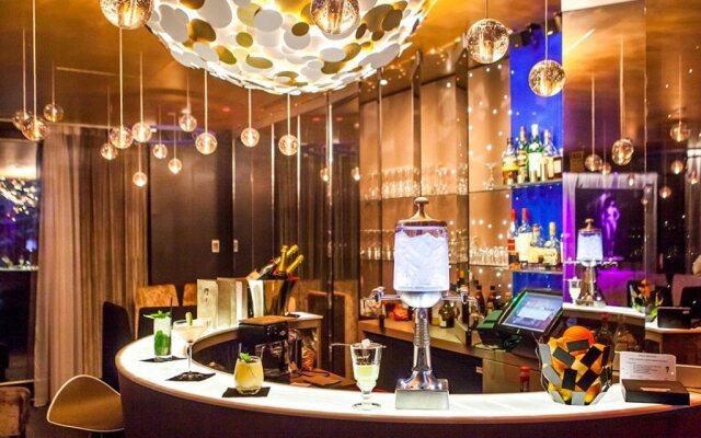 Seven Hotel Paris