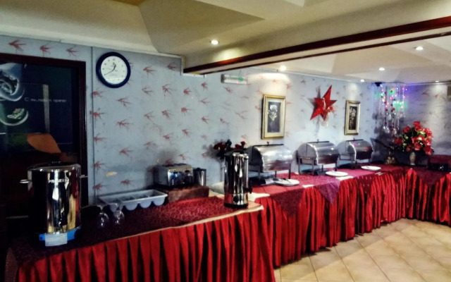 Grand Nova Hotel