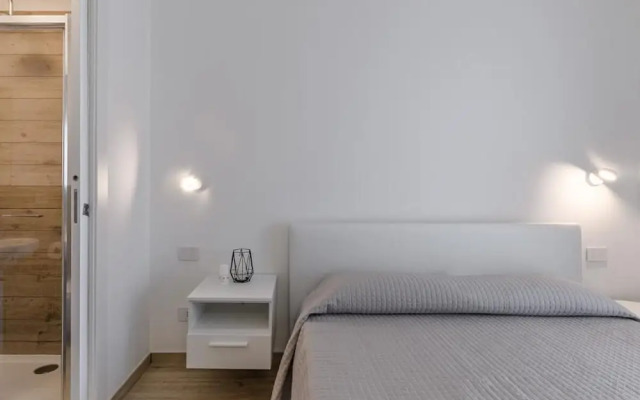 Stunning Capo Falcone Charming Apartments Num1368