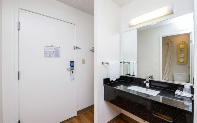 Motel 6 Waterloo, IA