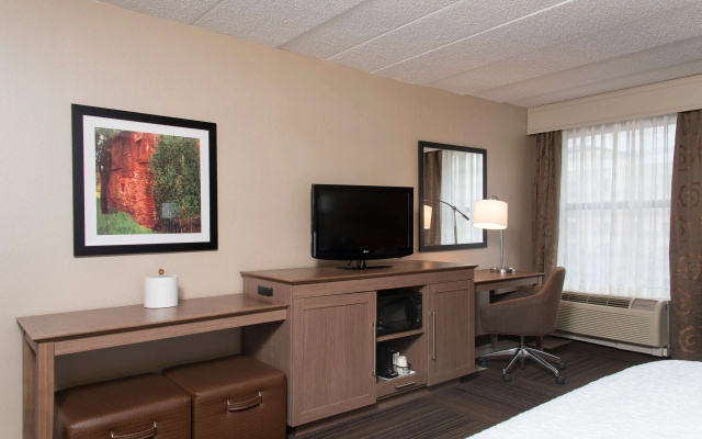Hampton Inn Columbus/Taylorsville/Edinburgh