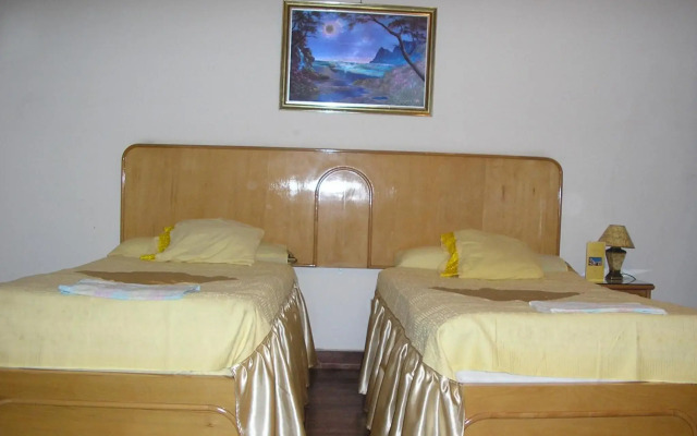High Way Hotel