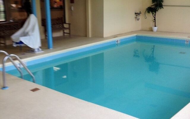 Super 8 Motel - Plymouth