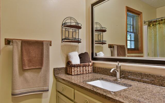 Rustic Cabin in the Woods Star5vacations