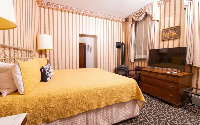The Lafayette Inn