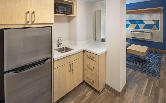 Holiday Inn Express and Suites Atlanta Downtown by IHG