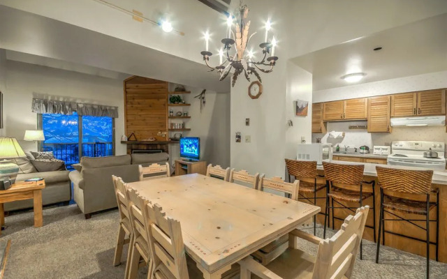 Invitingly Furnished3 Bedroom Timber Run 112 In Steamboat Springs