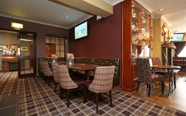 Newburgh Inn