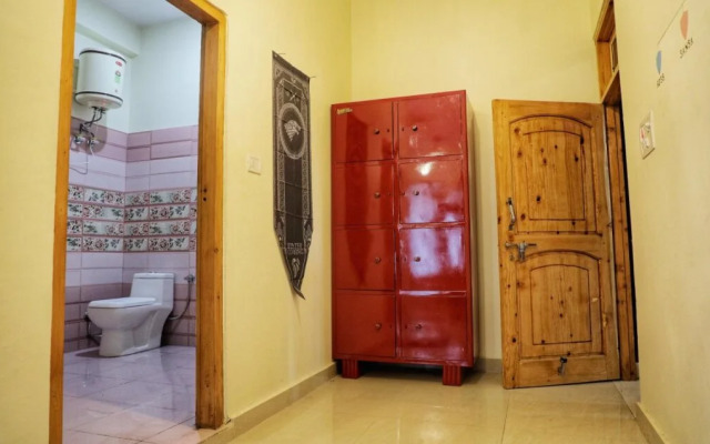 Whoopers Hostel