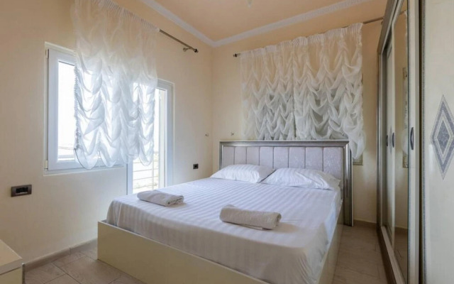 The Lake House 1 in Shkod r