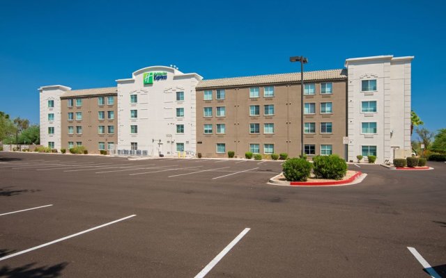 Holiday Inn Express Peoria North Glendale