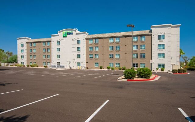 Holiday Inn Express Peoria North Glendale