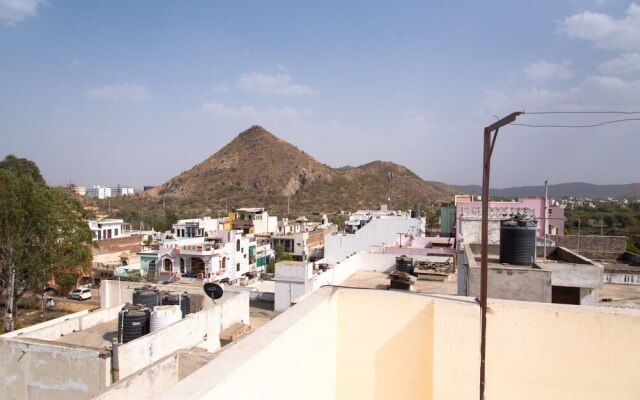 OYO 12741 Home 2BHK Villa Hiran Magri
