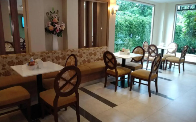 Kitlada Hotel