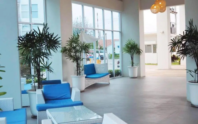 Grandblue condominium Room401 LeamMae phim Beach