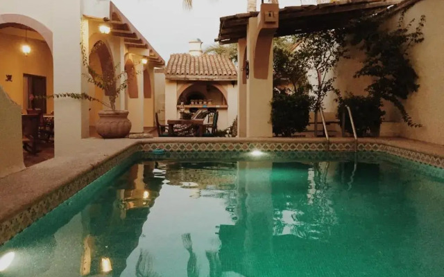 Maria De Nadie Hotel Boutique
