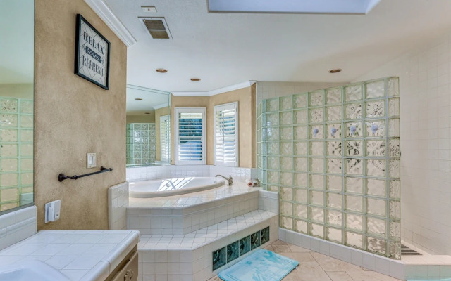 Billiards & Private Pool: Bright Clovis Home!
